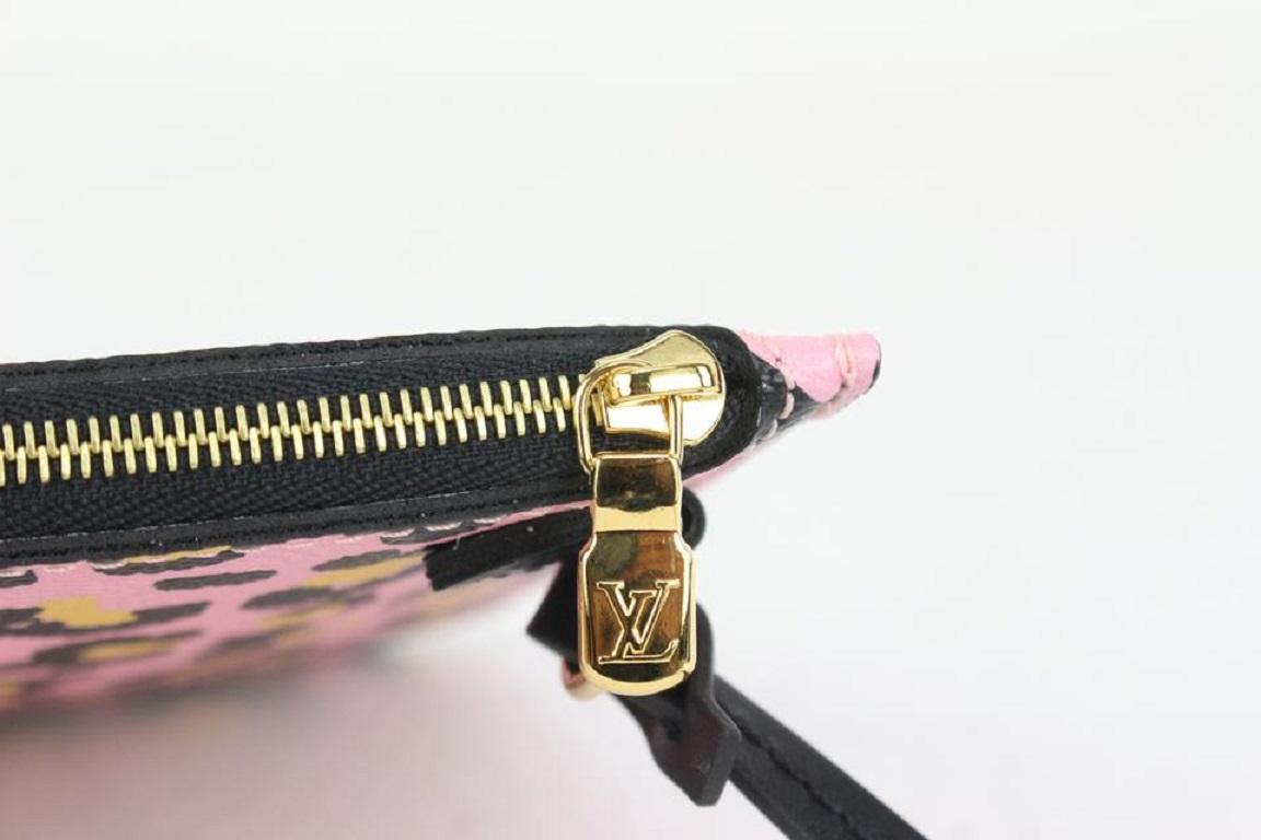 Louis Vuitton Rosa Monogramm Wild at Heart Neverfull Pochette Handgelenkstasche mit Umschlag Damen im Angebot