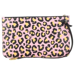 Louis Vuitton Rosa Monogramm Wild at Heart Neverfull Pochette Handgelenkstasche mit Umschlag