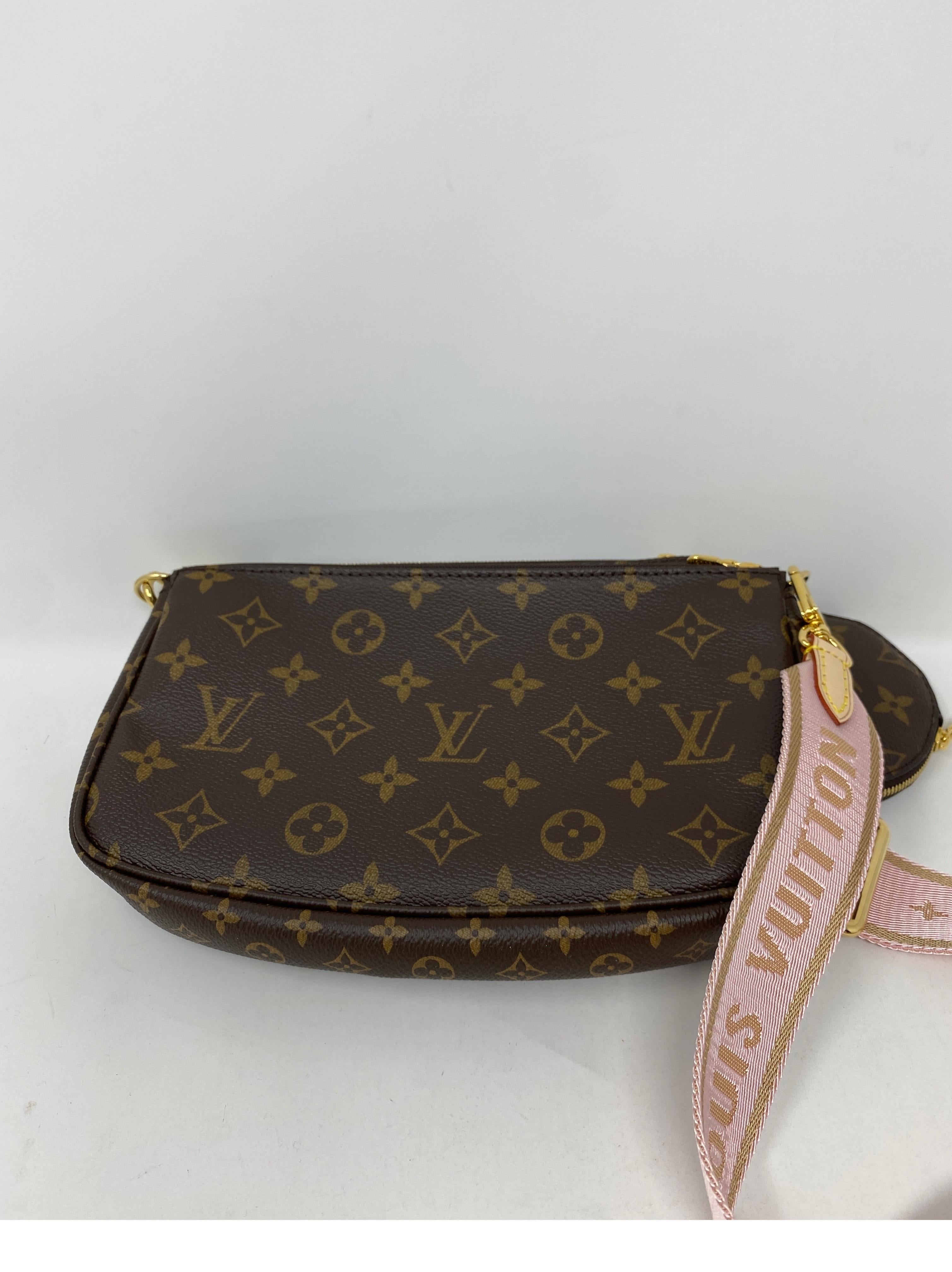 Louis Vuitton Pink Multi-pochette Bag In New Condition In Athens, GA