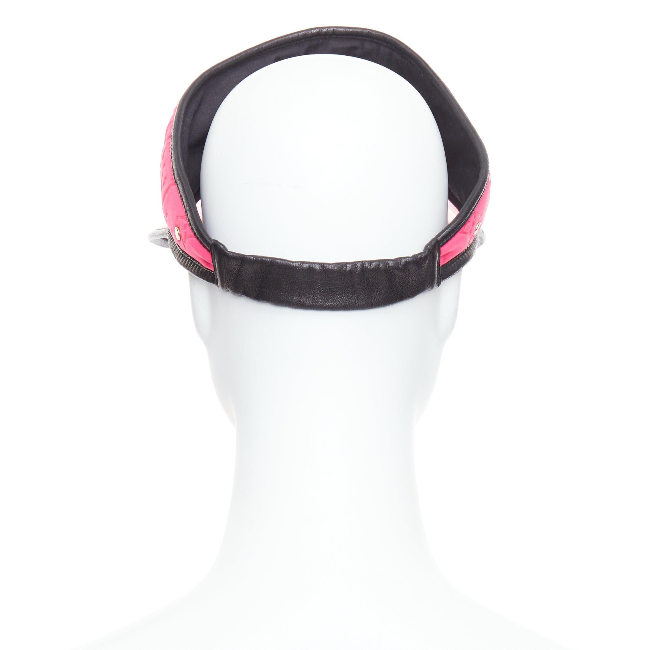 Donna Visiera LOUIS VUITTON rosa in neoprene con monogram in PVC e finiture in pelle in vendita