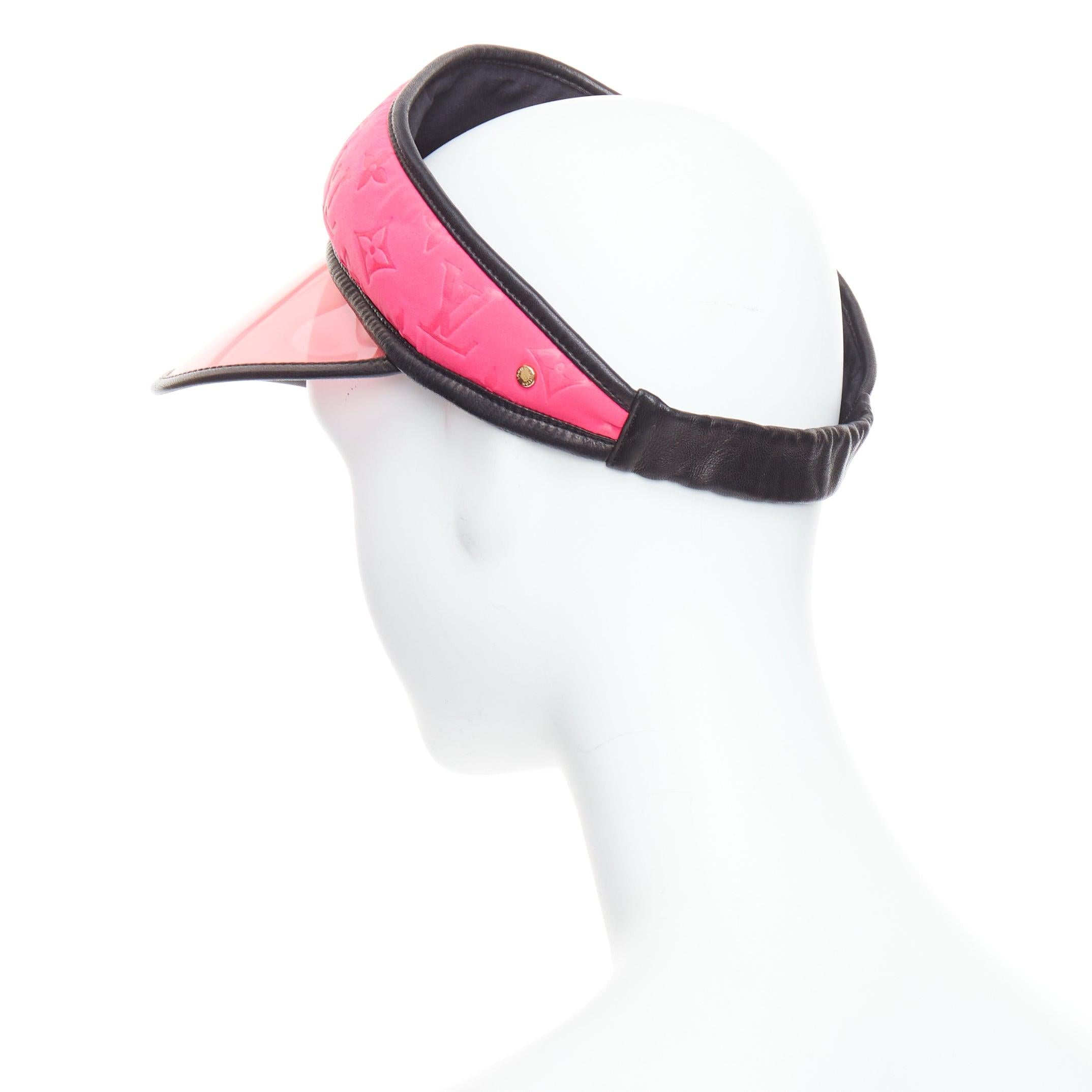 Visiera LOUIS VUITTON rosa in neoprene con monogram in PVC e finiture in pelle in vendita 1