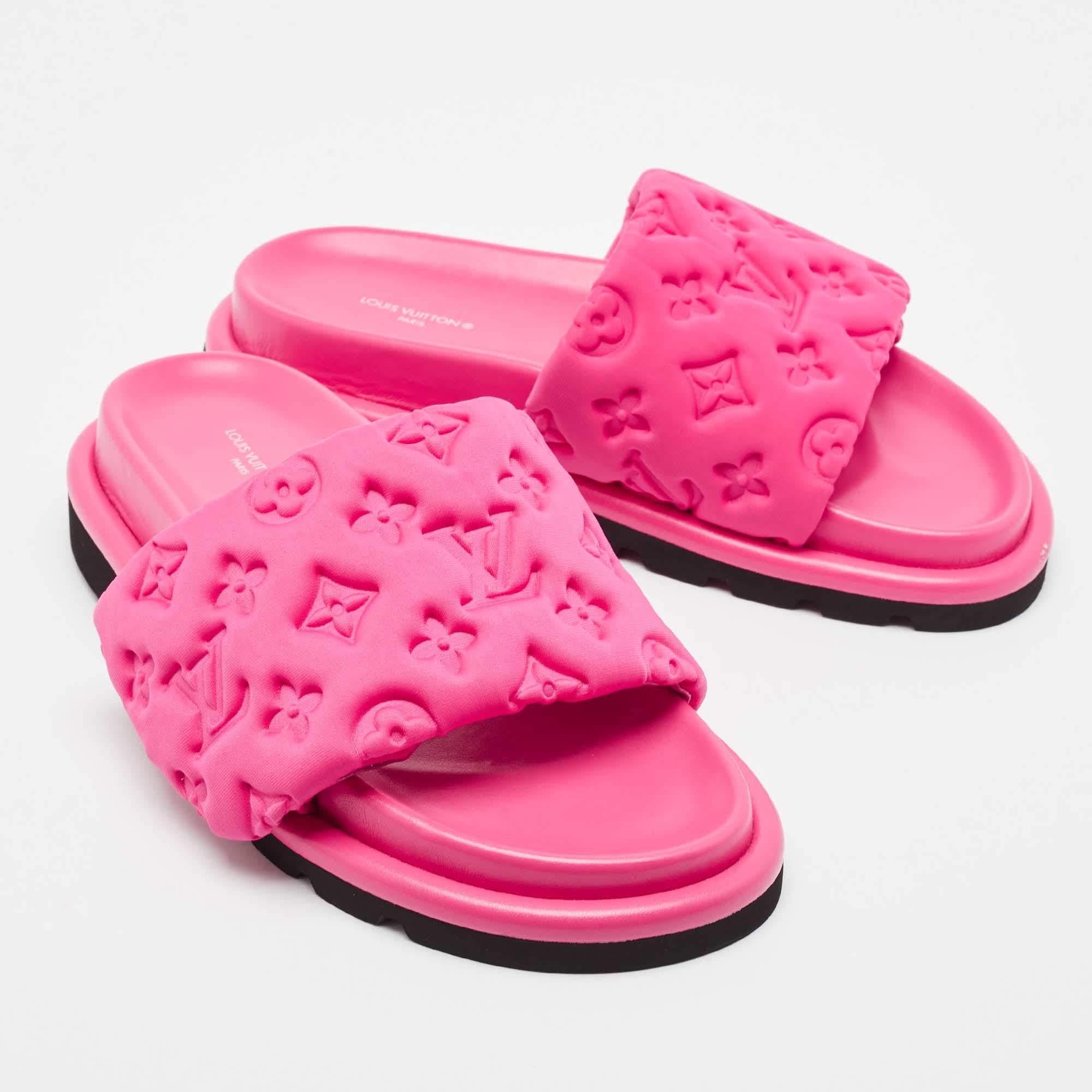Women's Louis Vuitton Pink Neoprene Pool Pillow Flat Sandals Size 39