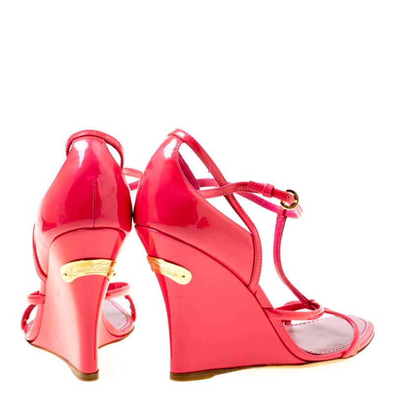 Louis Vuitton Pink Patent Leather Ankle Strap Square Toe Wedge Sandals Size 36.5 In Excellent Condition In Dubai, Al Qouz 2