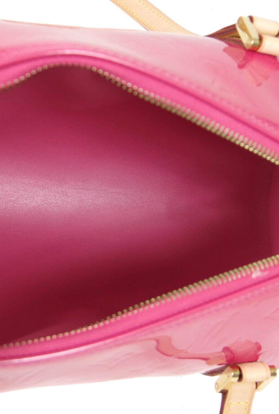 Louis Vuitton Pink Patent Leather Small Top Handle Satchel Pochette Shoulder Bag In Good Condition In Chicago, IL