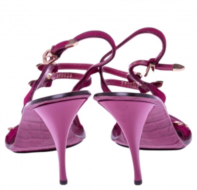 Louis Vuitton - Sandales à lanières avec boucle en poil de poney rose, taille 41 Pour femmes en vente