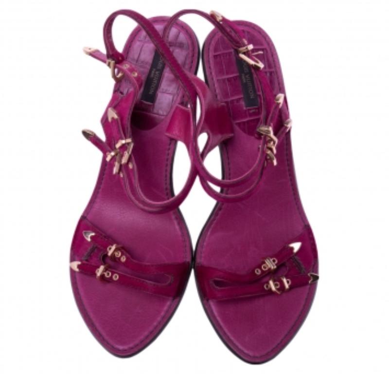 Louis Vuitton - Sandales à lanières avec boucle en poil de poney rose, taille 41 en vente 2