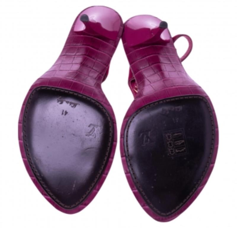 Louis Vuitton - Sandales à lanières avec boucle en poil de poney rose, taille 41 en vente 3