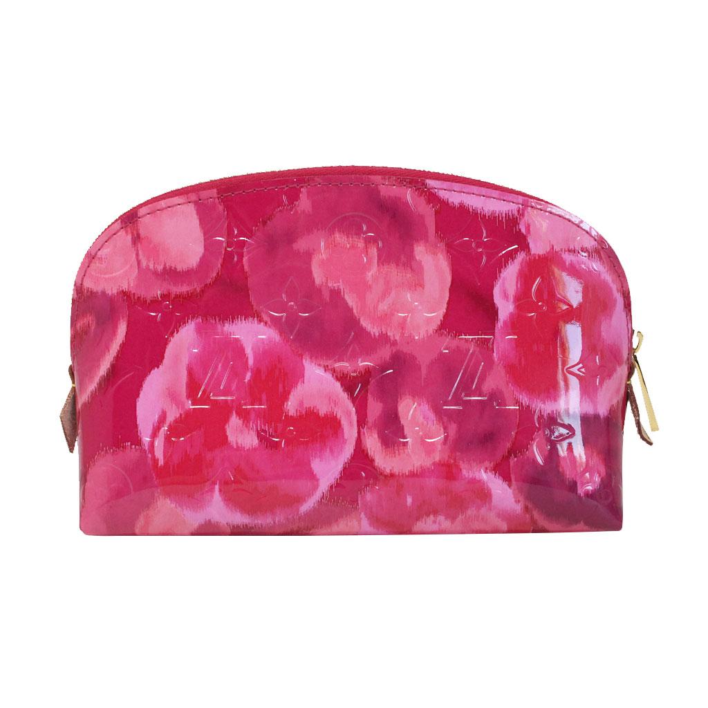 Brand: Louis Vuitton
Style: Makeup Case
Handles: No Handles
Measurements: 7
