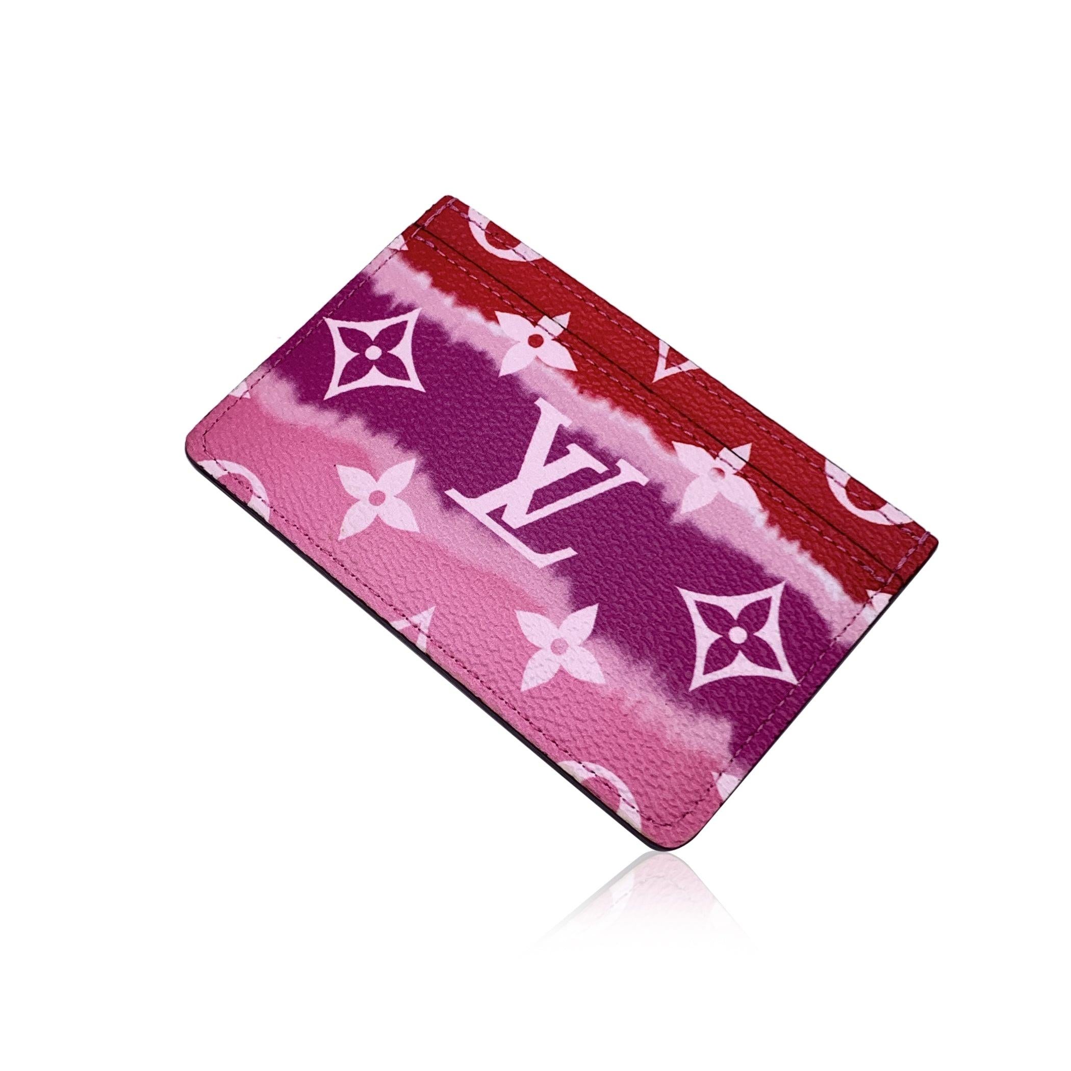 Louis Vuitton Pink Red Rouge Monogram LV Escale Canvas Card Holder In Excellent Condition For Sale In Rome, Rome