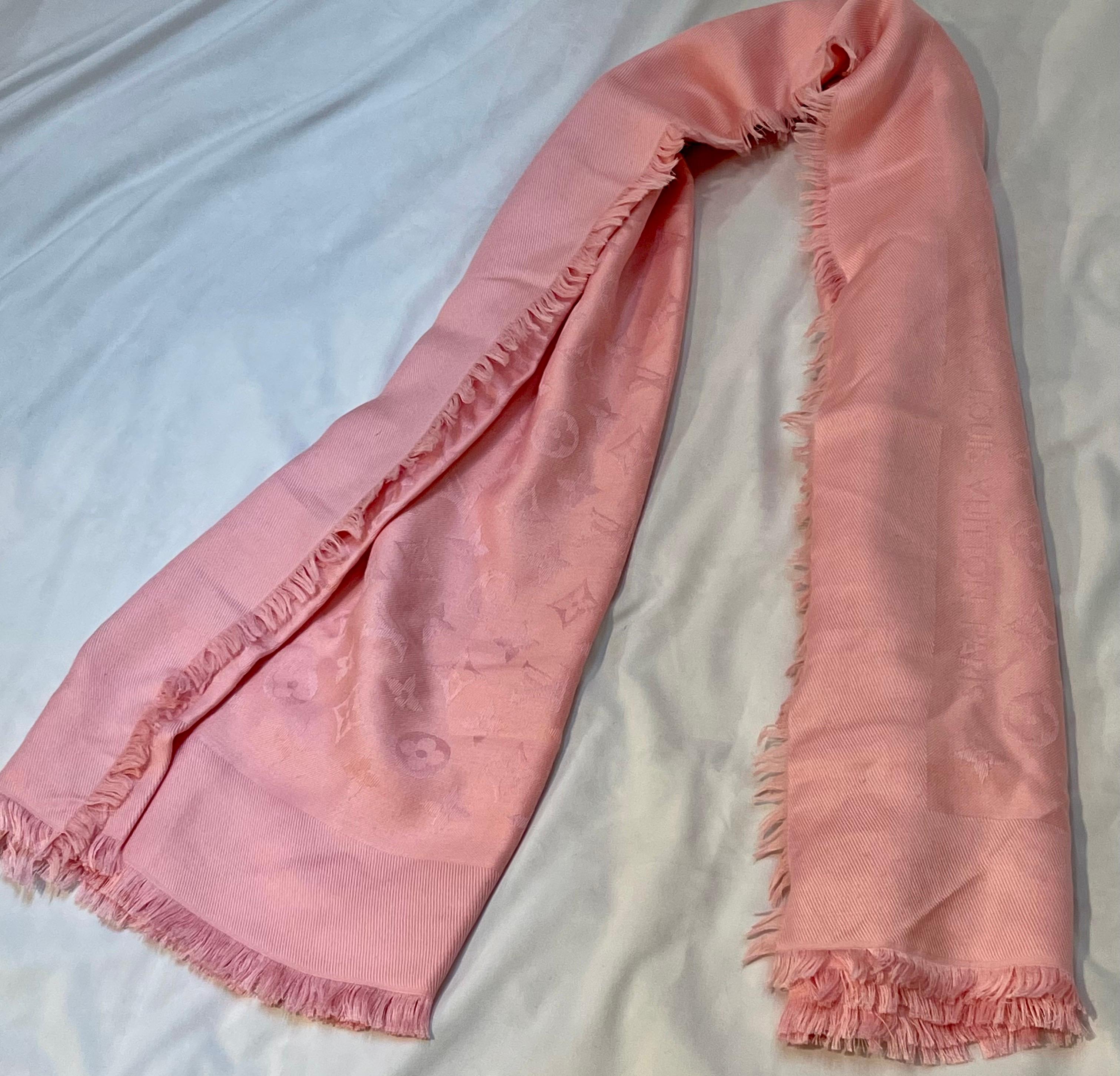Women's Louis Vuitton Pink/Rose Monogram Shawl Scarf/Wrap Size 56X56, Excellent 