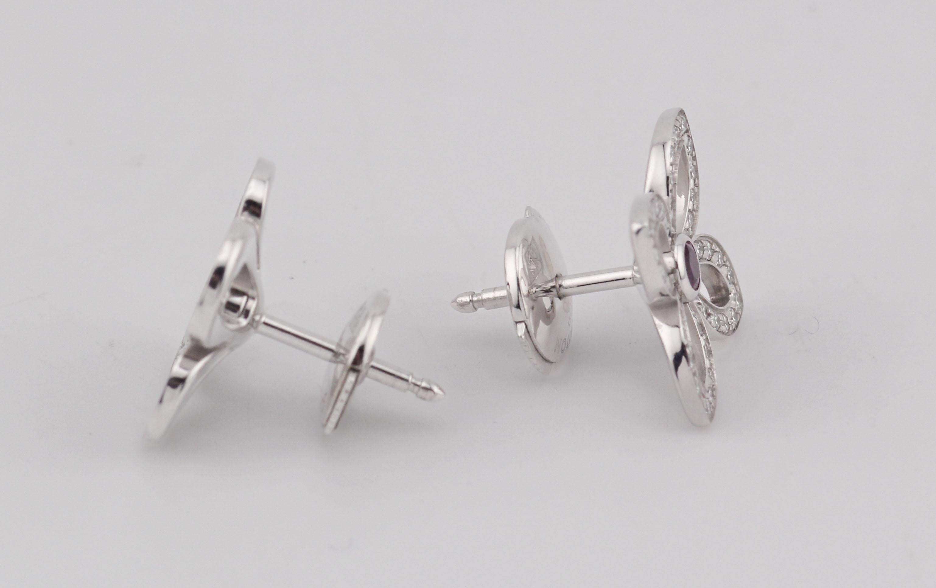 Donna Orecchini Les Eclatantes Craquante in oro 18k con diamante e zaffiro rosa Louis Vuitton in vendita