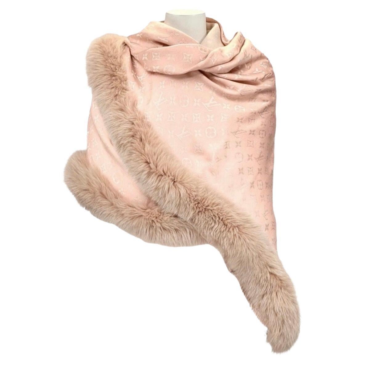 LOUIS VUITTON pink shawl For Sale