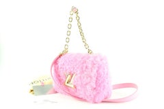 Louis Vuitton Pink Shearling Twist LV Gold Chain Bag 1LK0412C