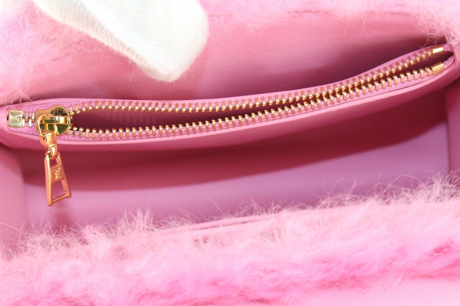 Louis Vuitton Pink Shearling Twist LV Gold Chain Bag 1LK0412C 2