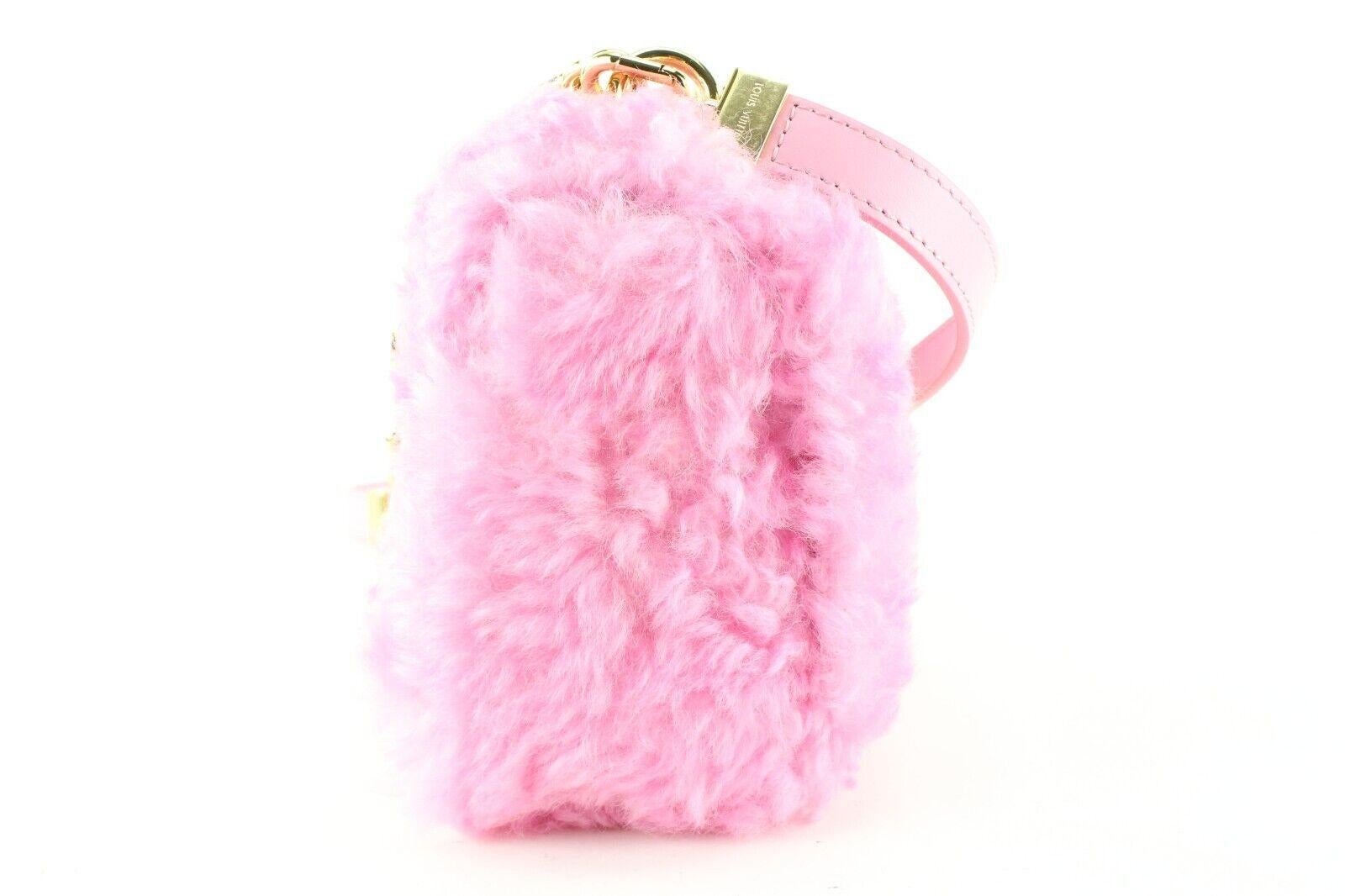 Louis Vuitton Pink Shearling Twist LV Gold Chain Bag 1LK0412C 4