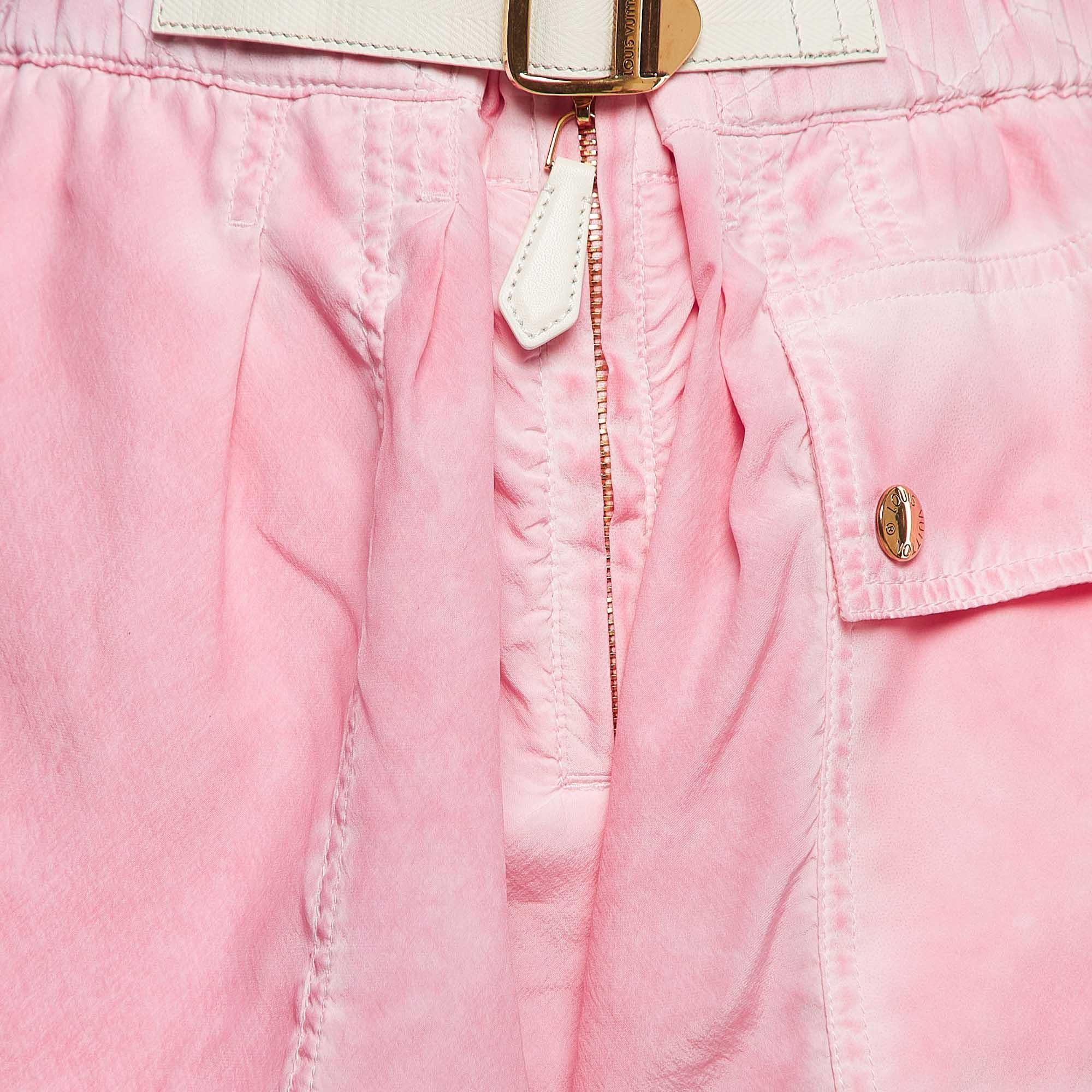 Women's Louis Vuitton Pink Silk Belted Shorts M For Sale