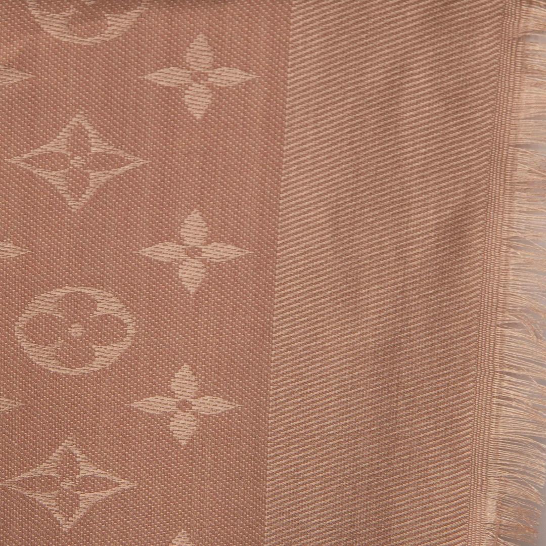 Louis Vuitton Pink Silk Monogram Classic Scarf In Good Condition In London, GB