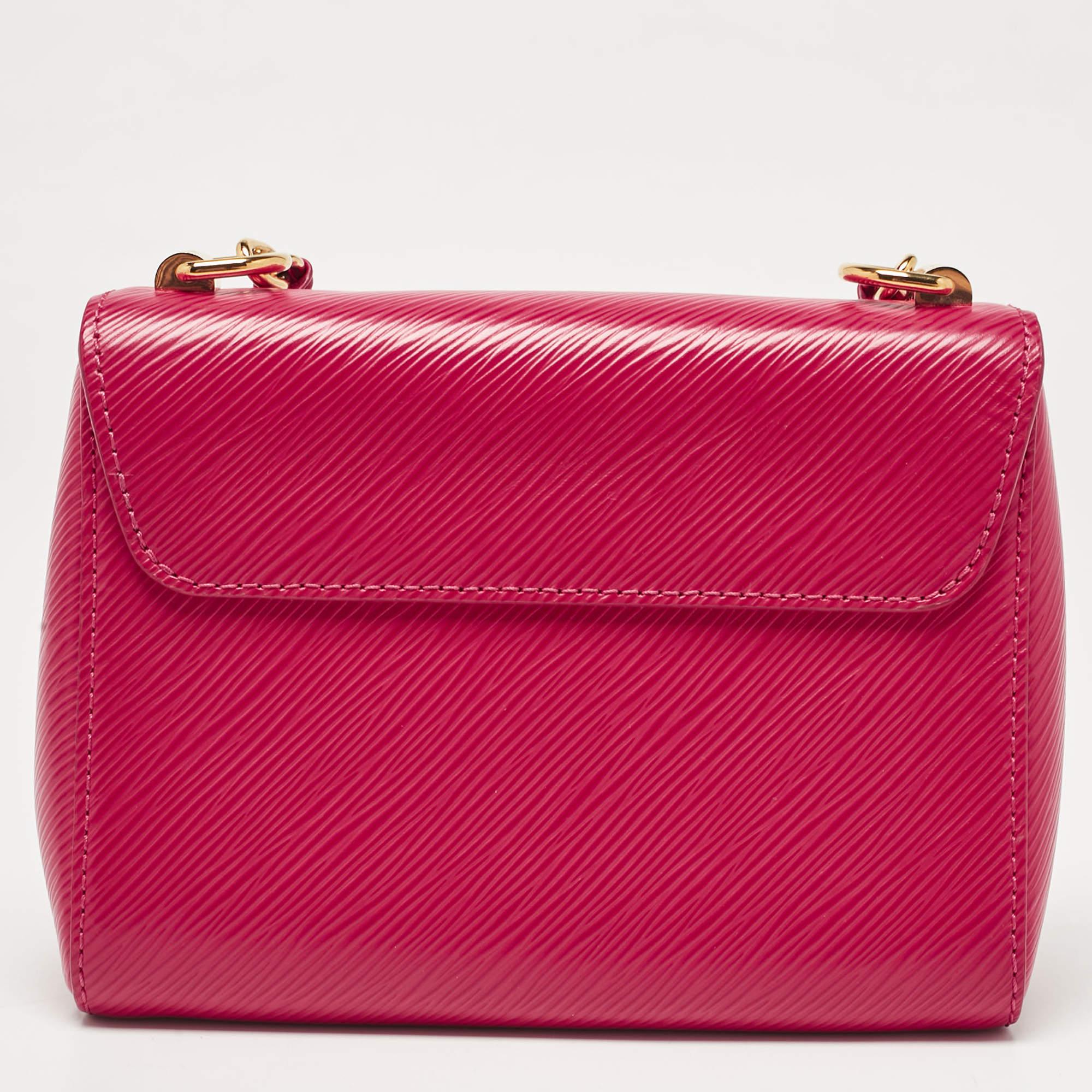 Louis Vuitton Pivoine Epi Leder Twist PM Tasche aus Leder im Zustand „Gut“ in Dubai, Al Qouz 2