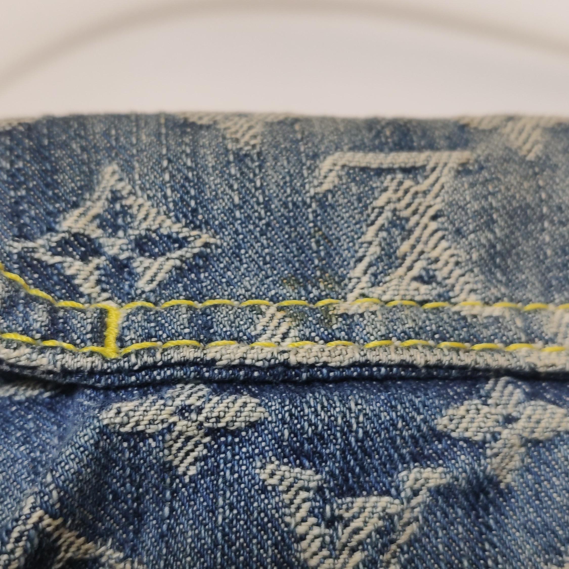 Louis Vuitton Pleaty Blue Denim Monogram Baggy For Sale 10