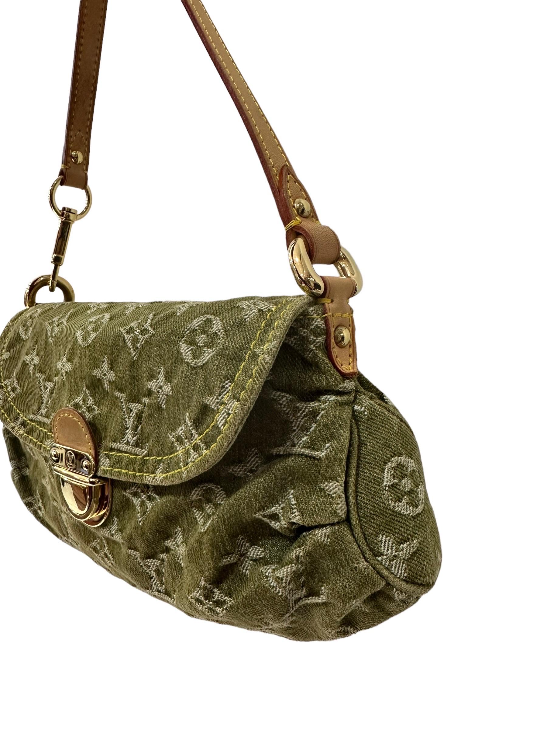 Louis Vuitton Pleaty Green Denim Shoulder Bag In Excellent Condition In Torre Del Greco, IT