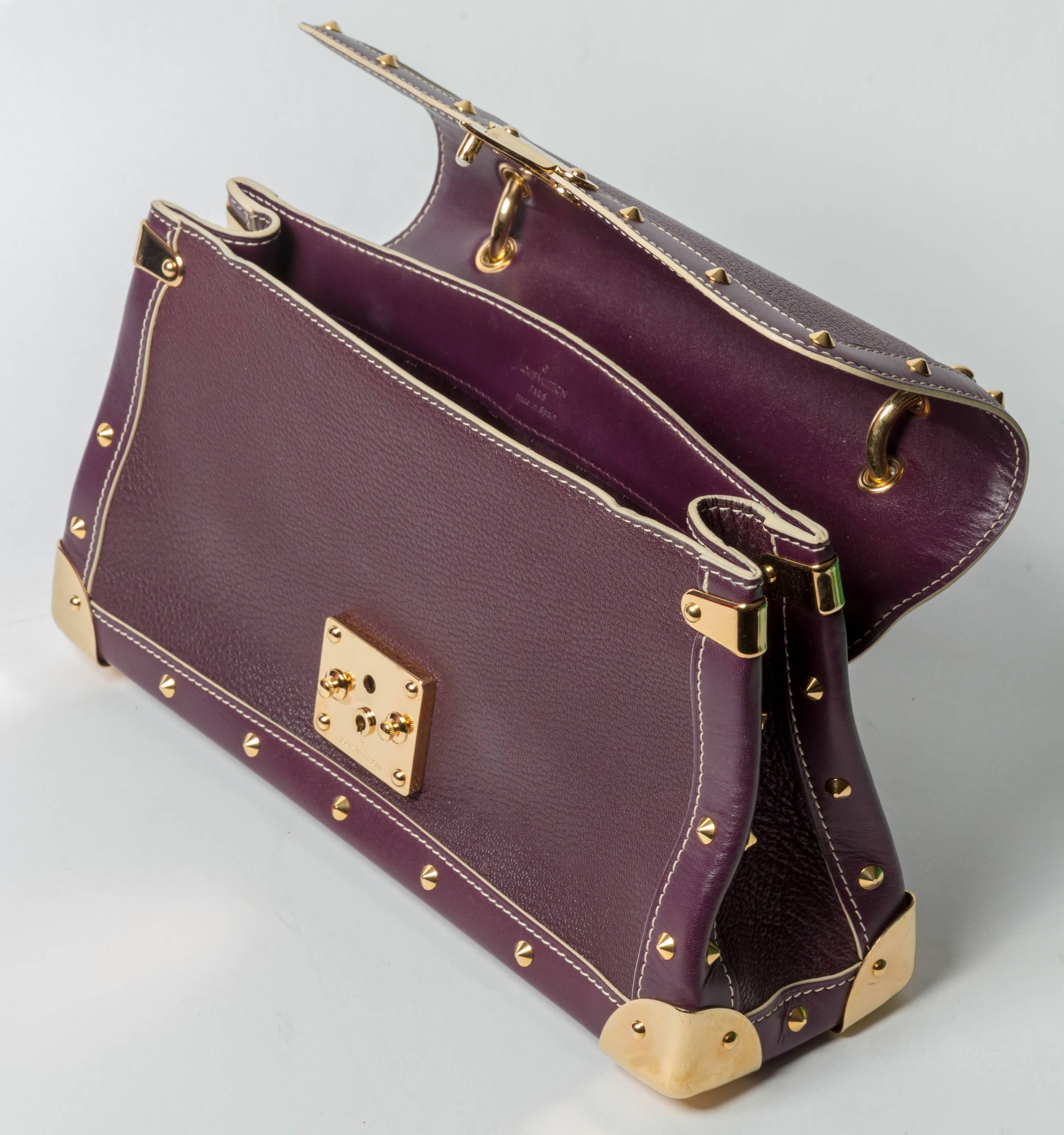 Women's Louis Vuitton Plum Suhali le Talentueux Shoulder Bag For Sale