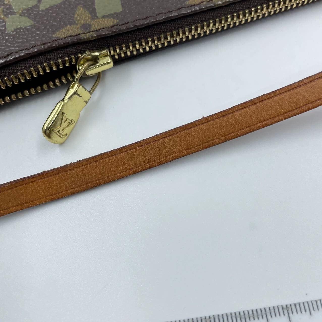 Louis Vuitton Pochette Accessoire Monogram Green Graffiti Clutch 7