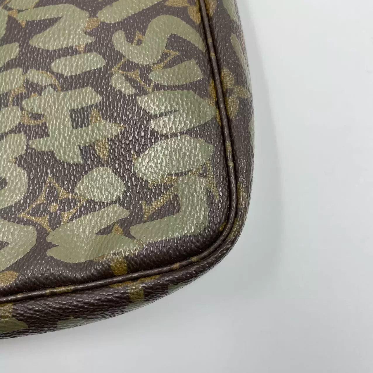 Louis Vuitton Pochette Accessoire Monogram Green Graffiti Clutch 14
