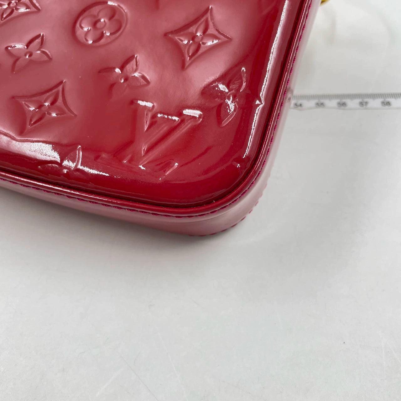 Louis Vuitton Pochette Accessoire Patent Leather Red Medium For Sale 11