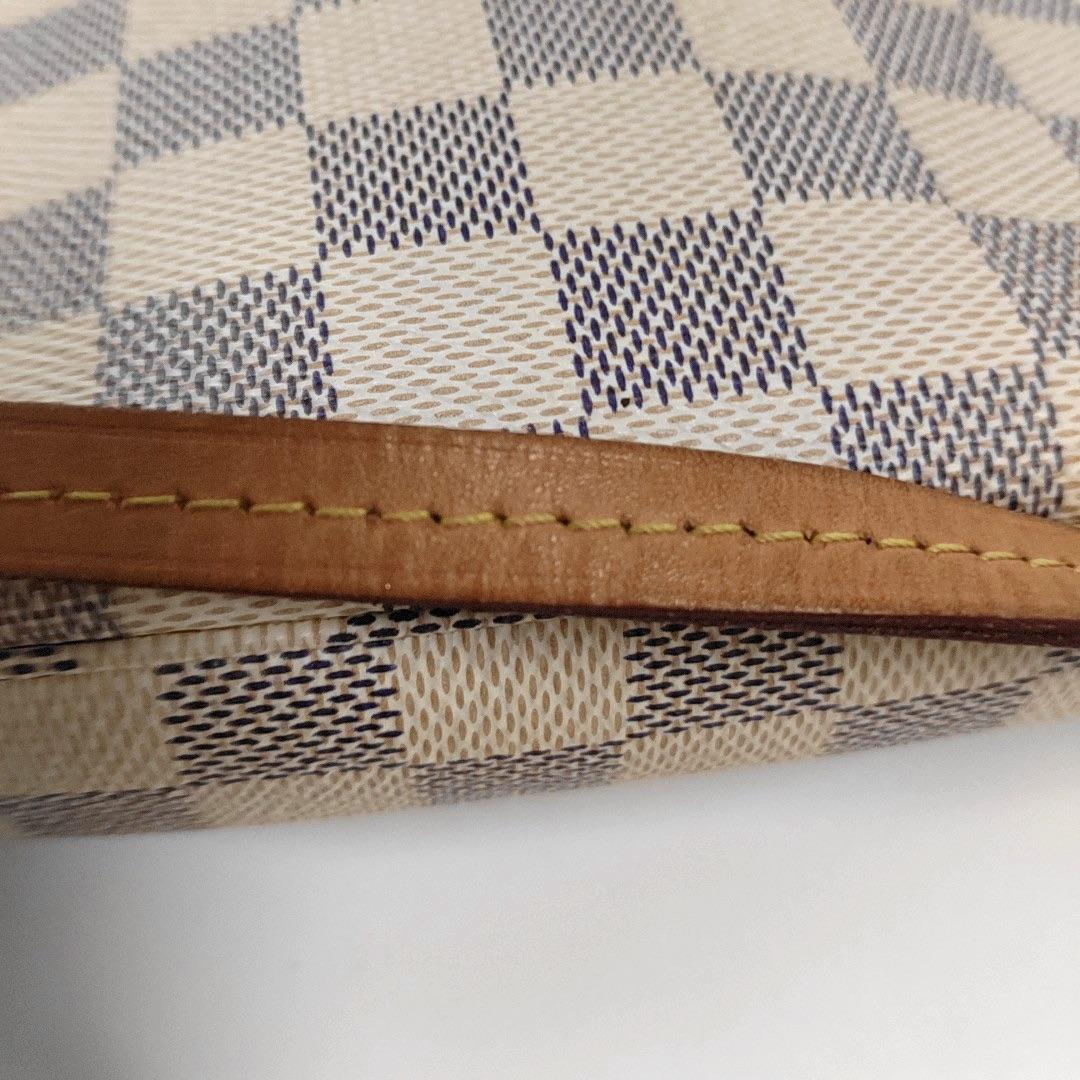 Louis Vuitton Pochette Accessoire Weiß Damier Ebene Monogram im Angebot 8