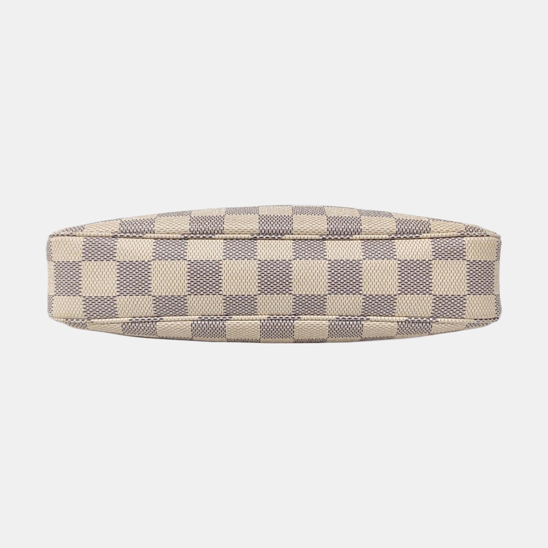 Louis Vuitton Pochette Accessoire Weiß Damier Ebene Monogram im Angebot 2