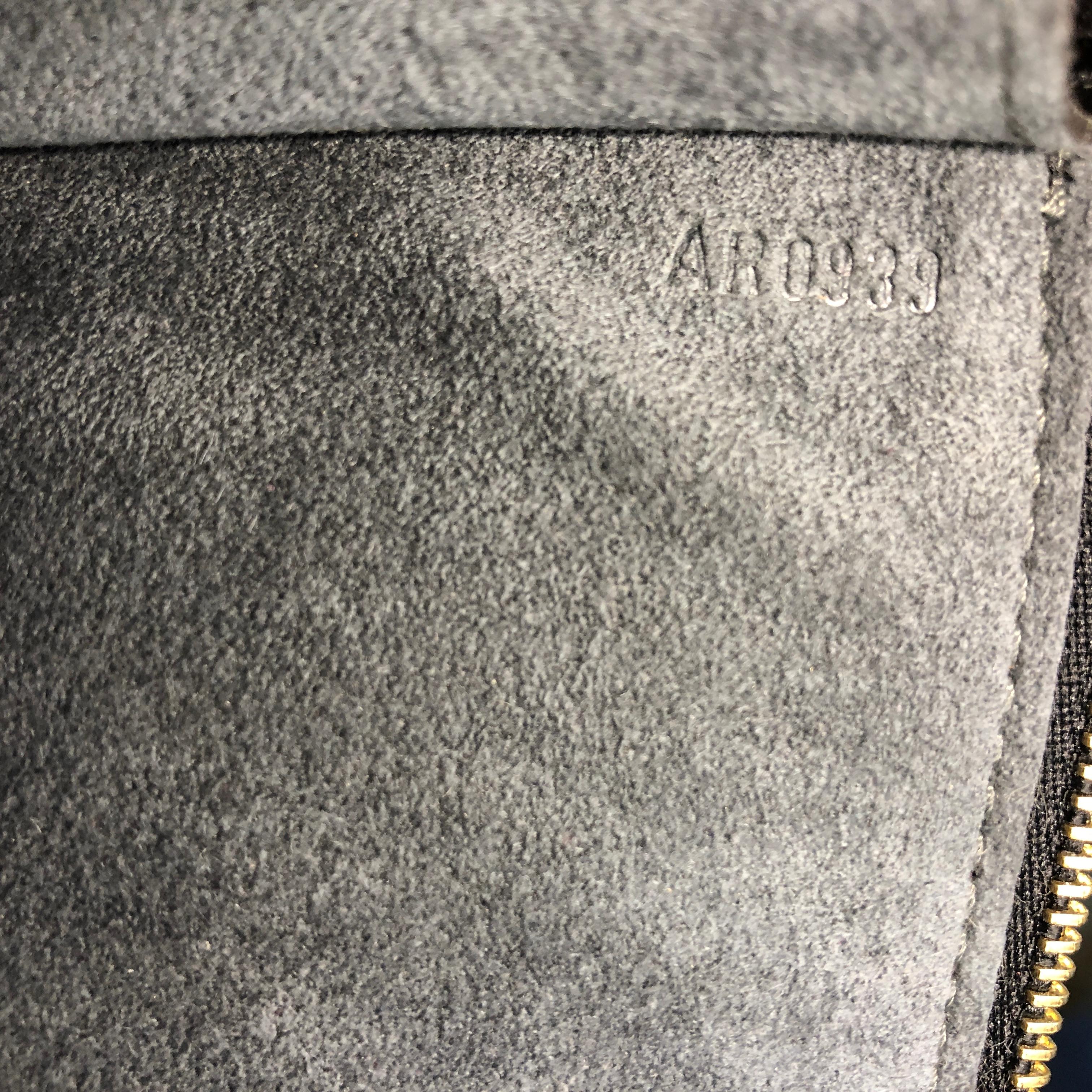 Louis Vuitton Pochette Accessoires Epi Leather 2