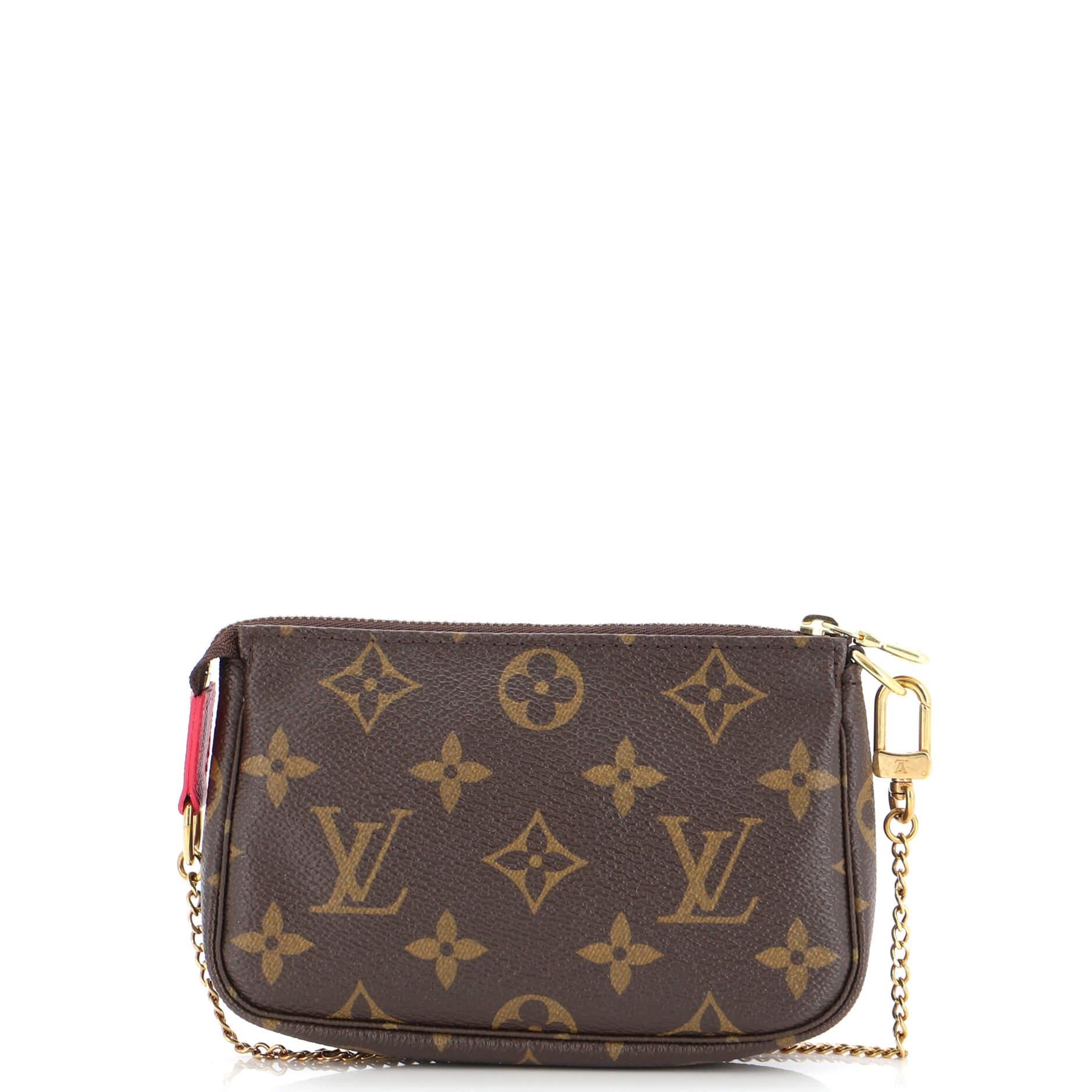 Louis Vuitton : Pochette Accessoires Limited Edition Christmas Animation In Good Condition In NY, NY