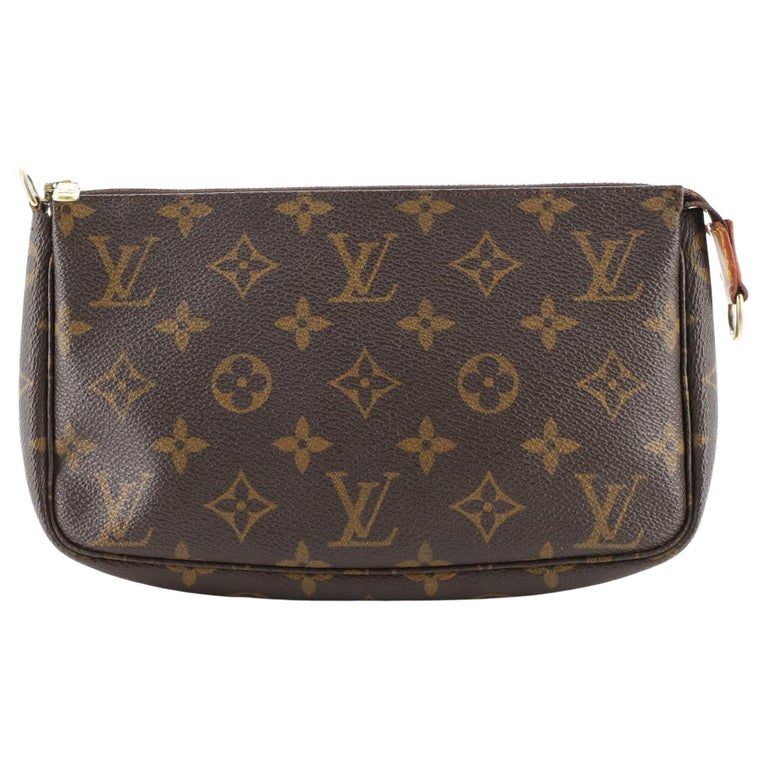 Louis Vuitton Pochette Accessoires Monogram Canvas For Sale at 1stDibs