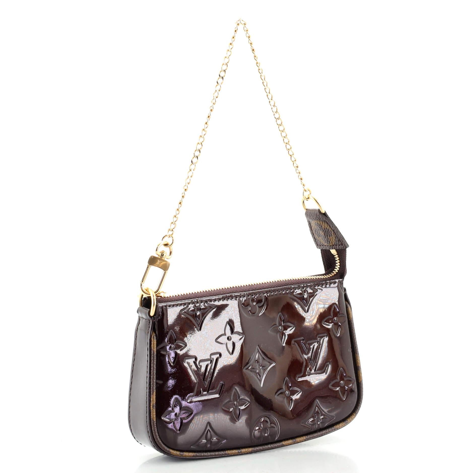 Louis Vuitton Pochette-Accessoires mit Monogramm Vernis und Monogramm Canvas M (Schwarz)
