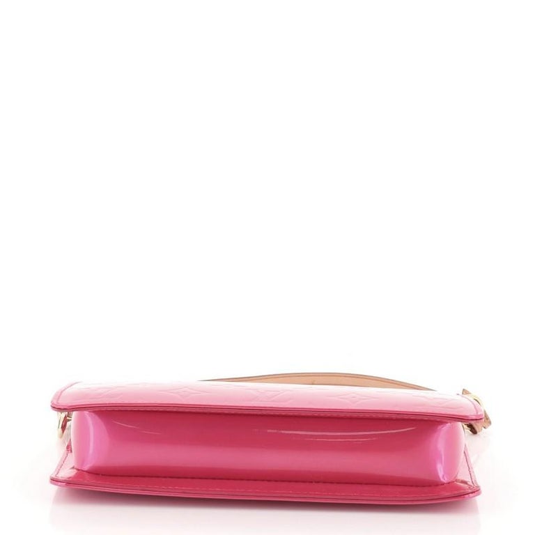 LOUIS VUITTON Monogram Vernis Lexington Marshmallow Pink Pouchette Bag -  AWL1639