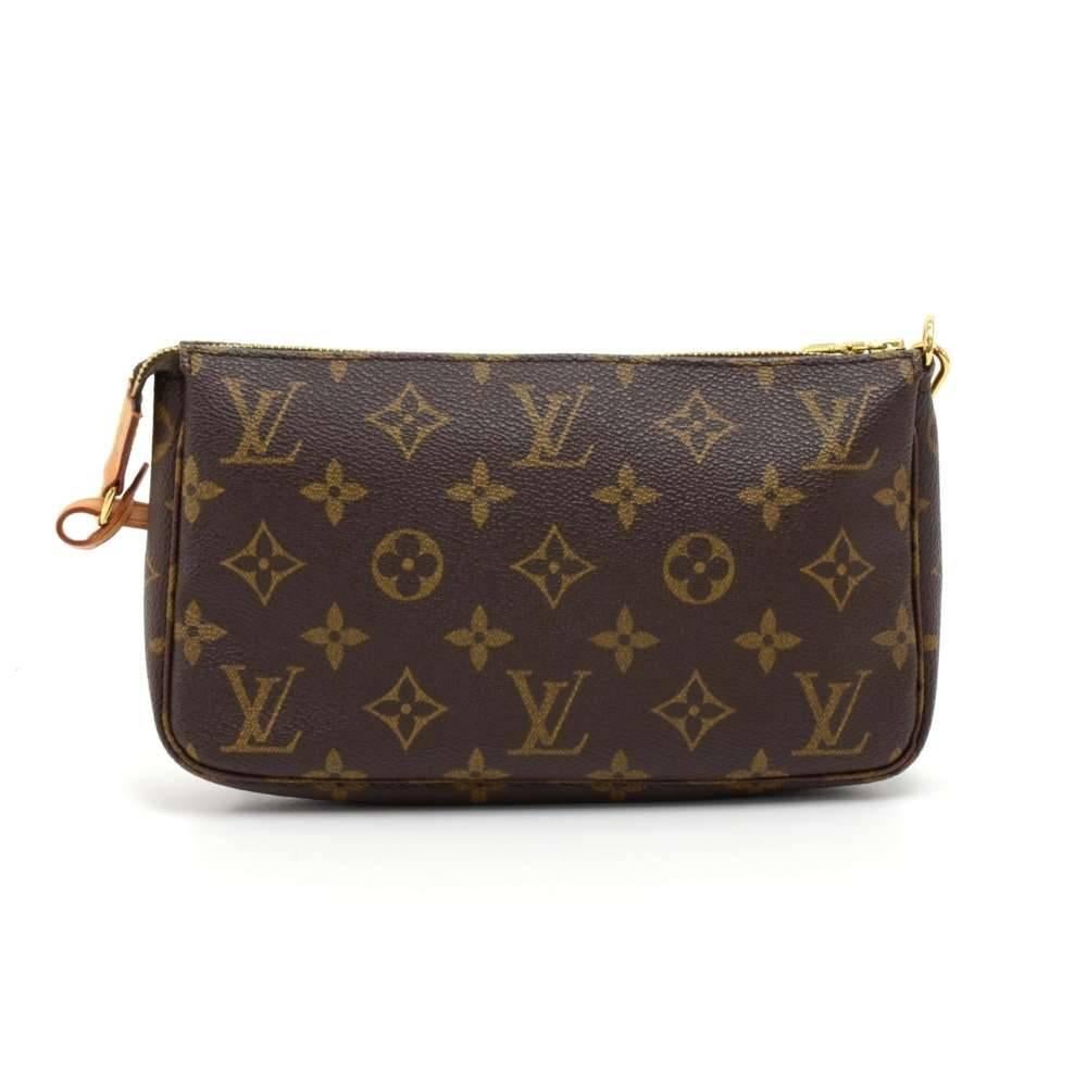 Louis Vuitton Pochette Accessories in monogram canvas. It stores beauty products and other daily essentials. Perfect for a night out and parties. It can be either hand-held or linked to the D-ring found in many Louis Vuitton. SKU: LP100

Made in: