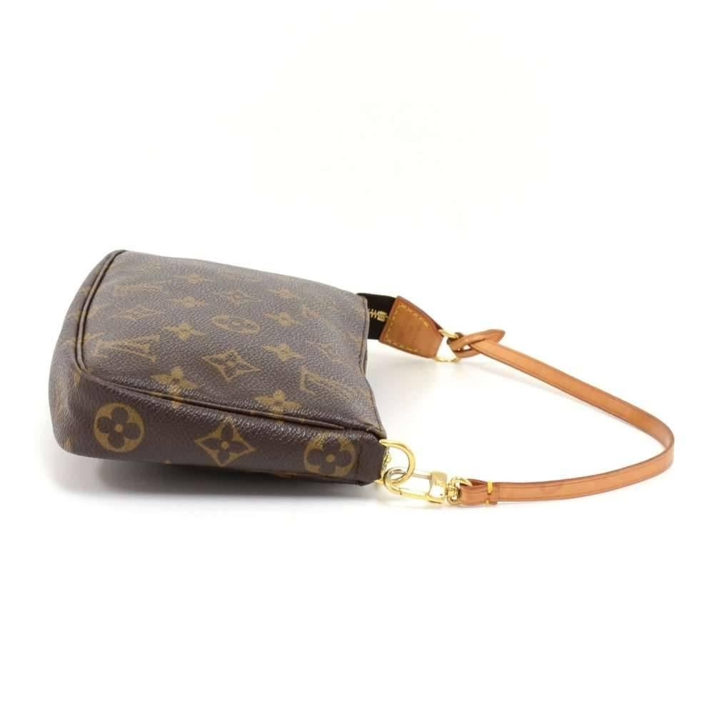 Black Louis Vuitton Pochette Accessories Monogram Canvas Hand Bag