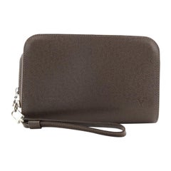 Louis Vuitton Pochette Baikal Clutch Taiga Leather