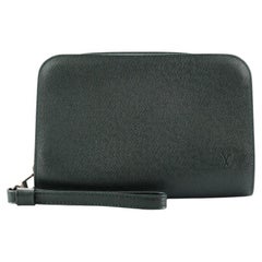 Louis Vuitton Pochette Baikal Clutch Taiga Leather