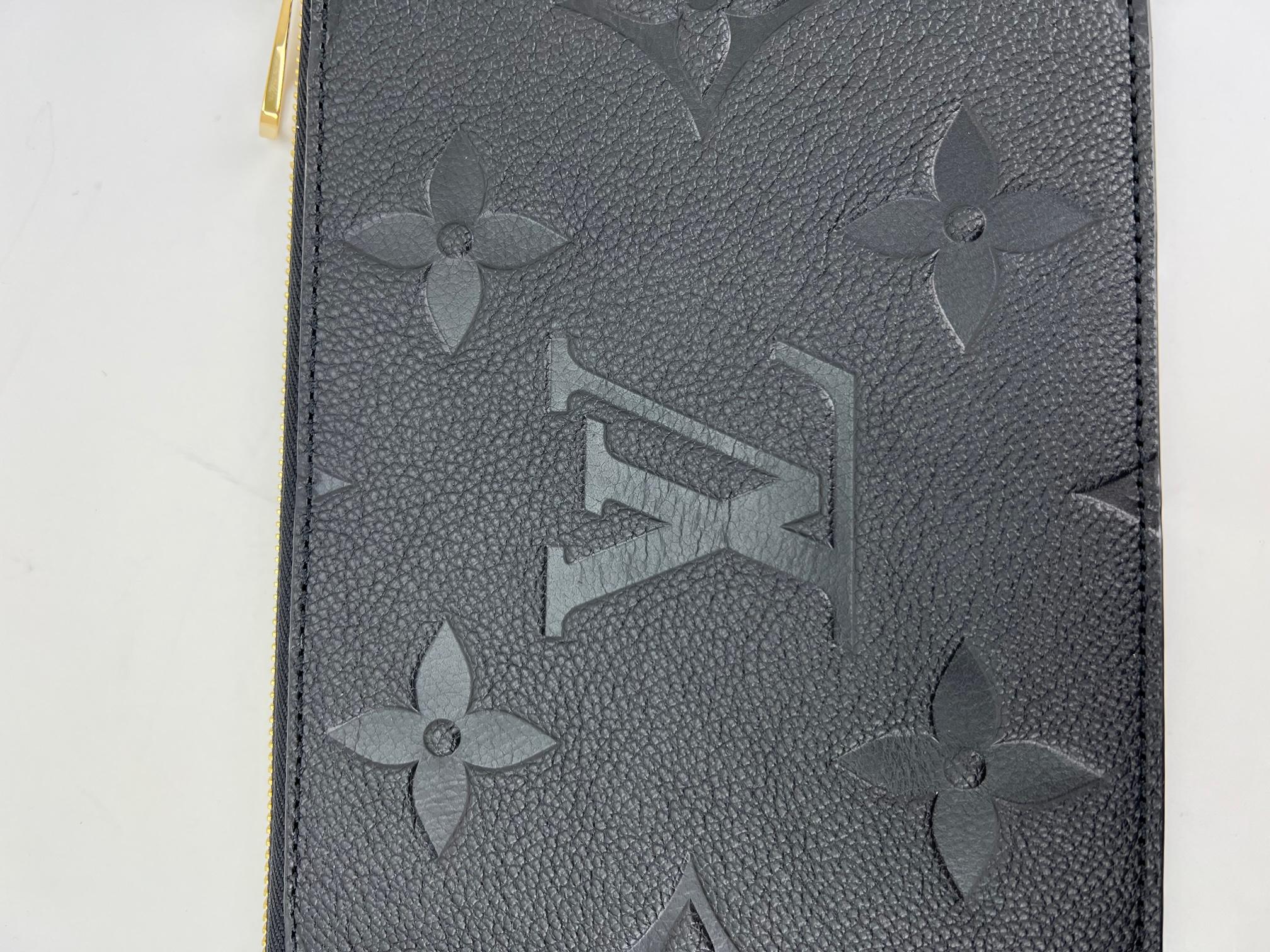 louis vuitton black shoulder bag with gold chain
