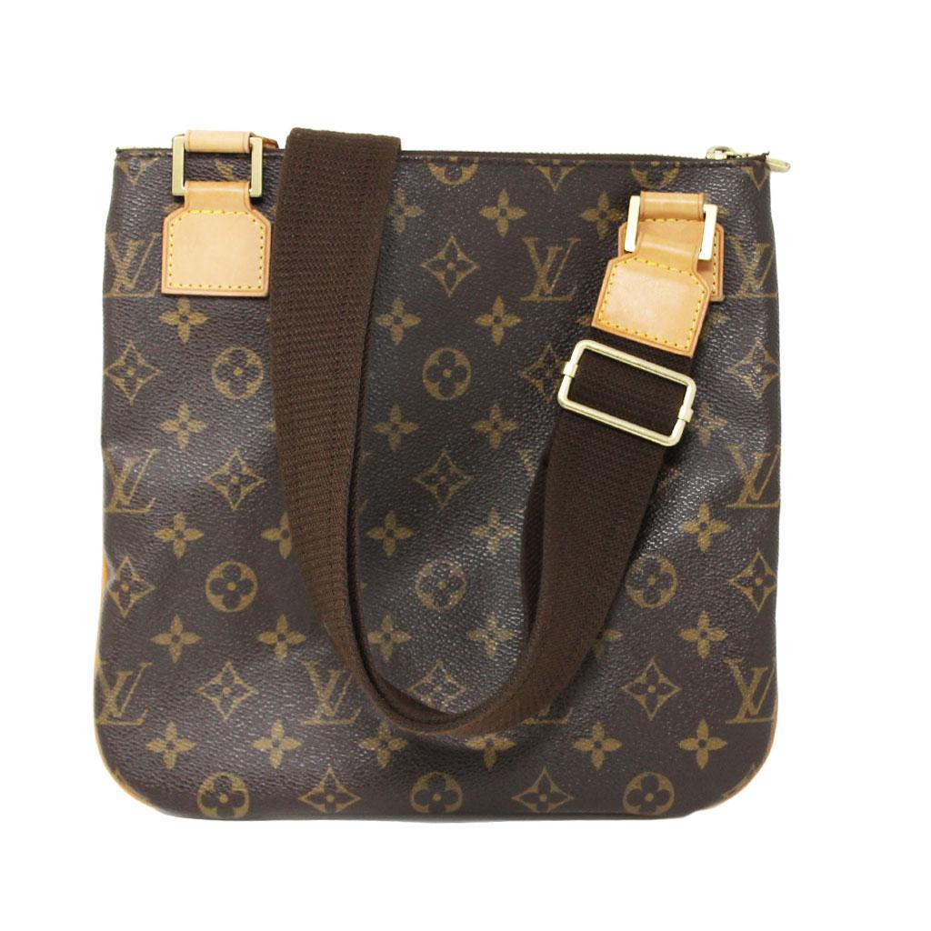 Brand: Louis Vuitton
Handles: Brown Canvas Adjustable Crossbody Shoulder Strap
Measurements: 10.25