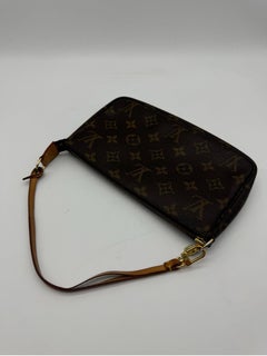 Louis Vuitton Pochette  Clutch