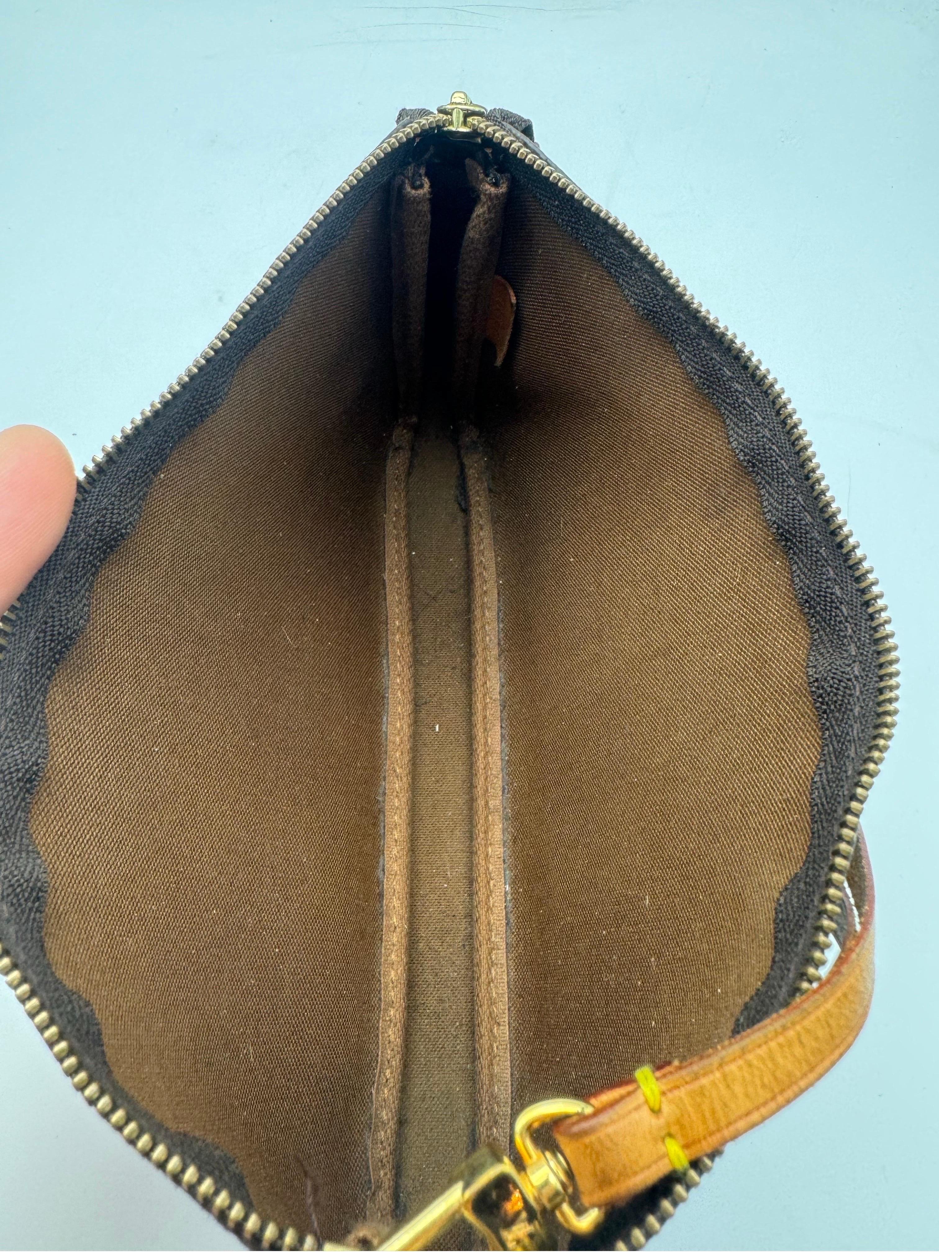Women's or Men's Louis Vuitton Pochette  Clutch For Sale