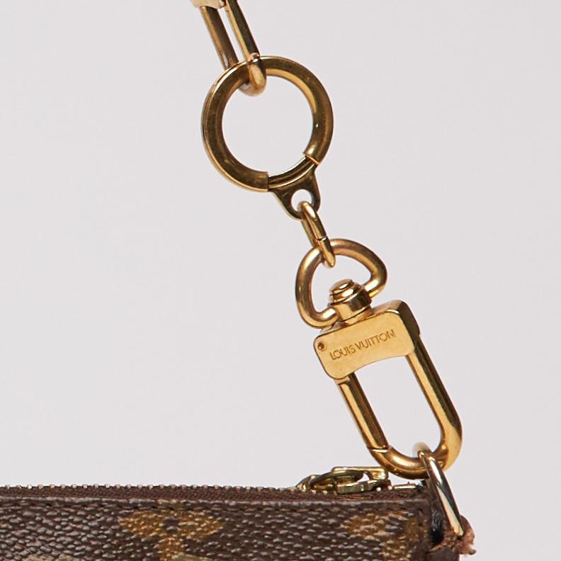 Louis Vuitton Pochette Extender Gold Key Ring In Excellent Condition In Montreal, Quebec