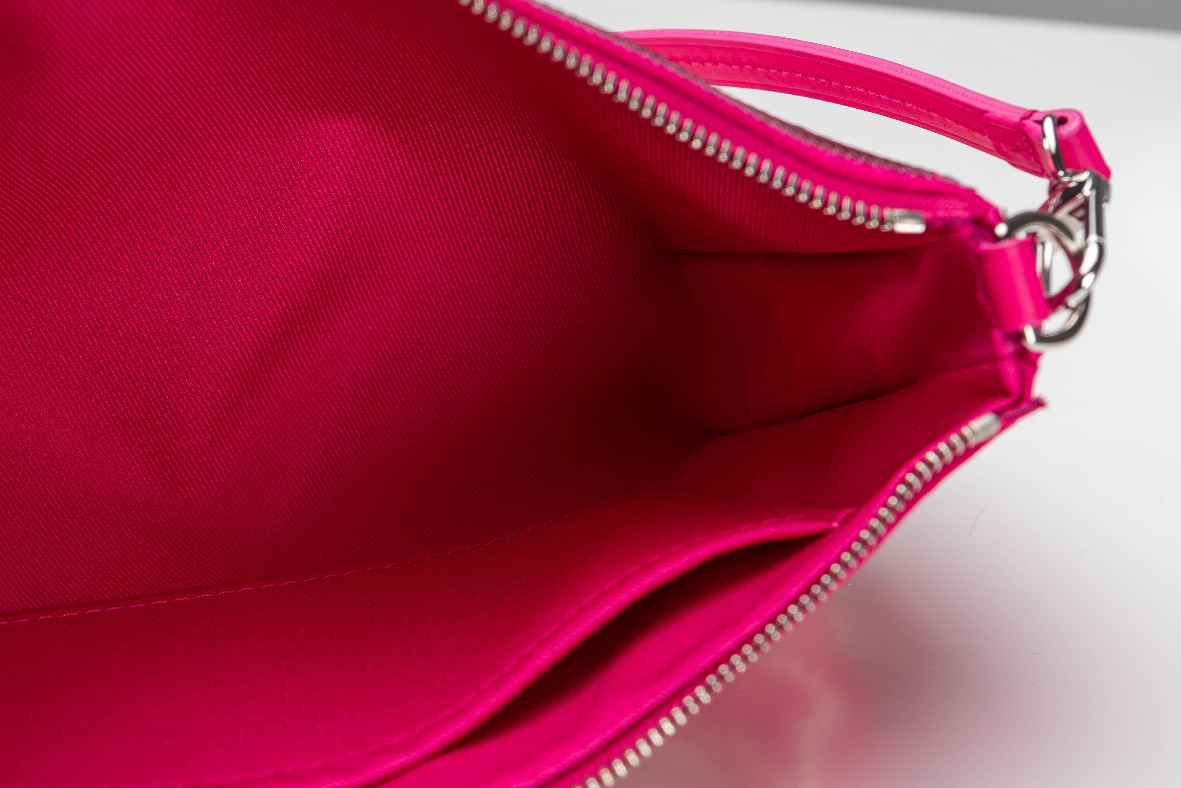 Louis Vuitton Pochette Fuchsia Sequins Rare NEW For Sale 12