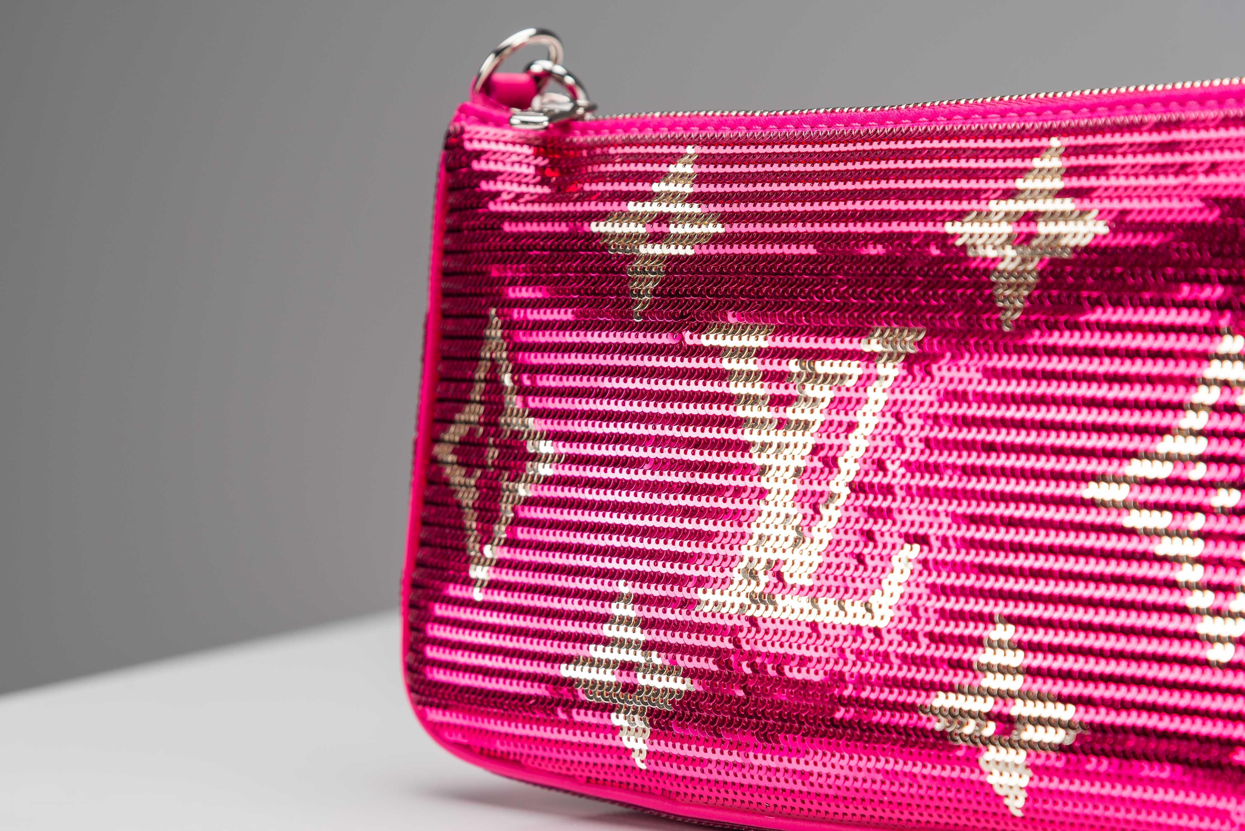 Louis Vuitton Pochette Fuchsia Sequins Rare NEW For Sale 13