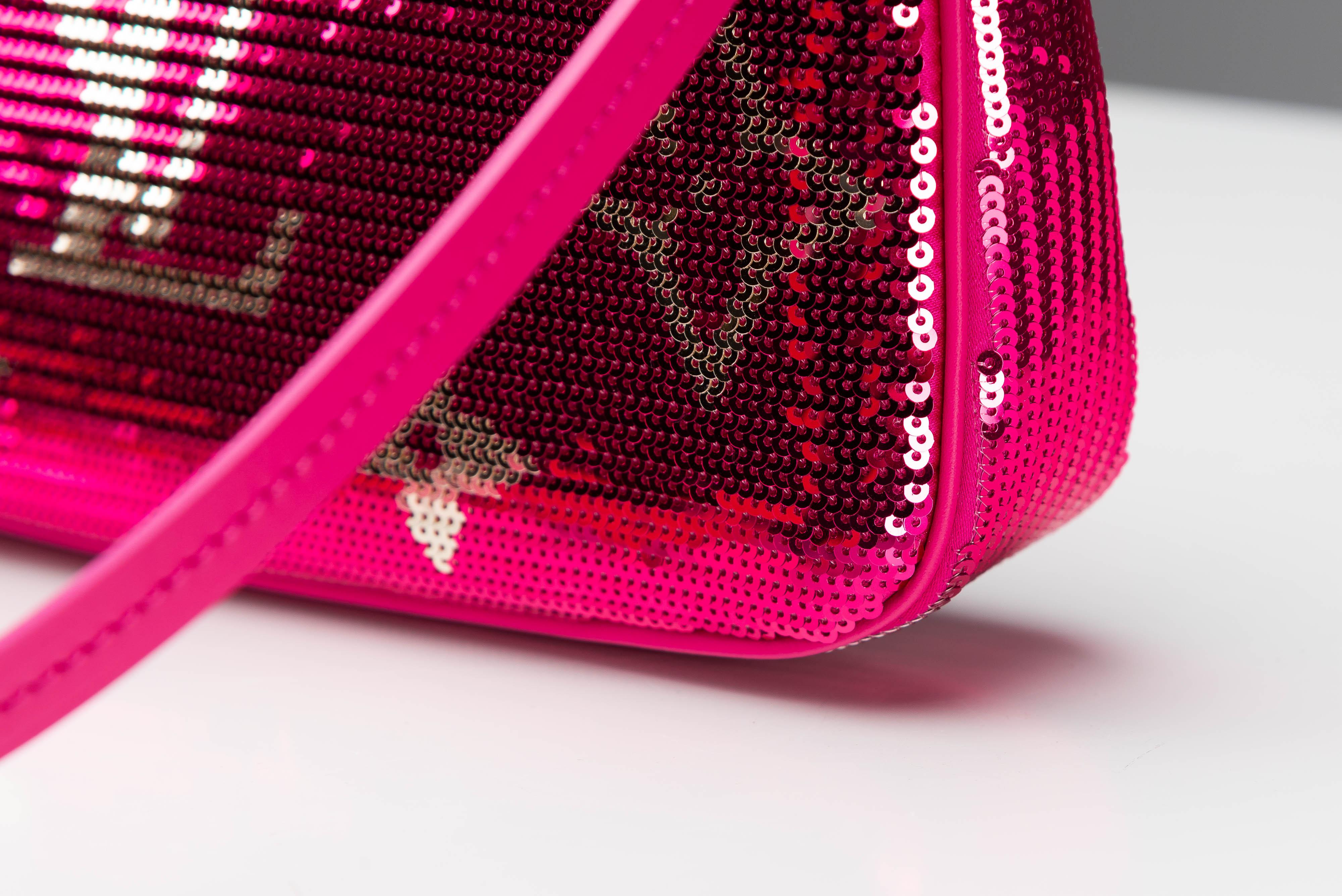 Louis Vuitton Pochette Fuchsia Sequins Rare NEW For Sale 5