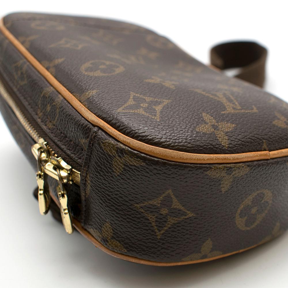 Louis Vuitton Pochette Gange Crossbody Bag  For Sale 2