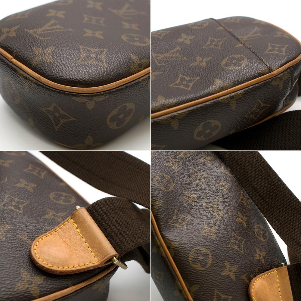 Women's Louis Vuitton Pochette Gange Crossbody Bag  For Sale