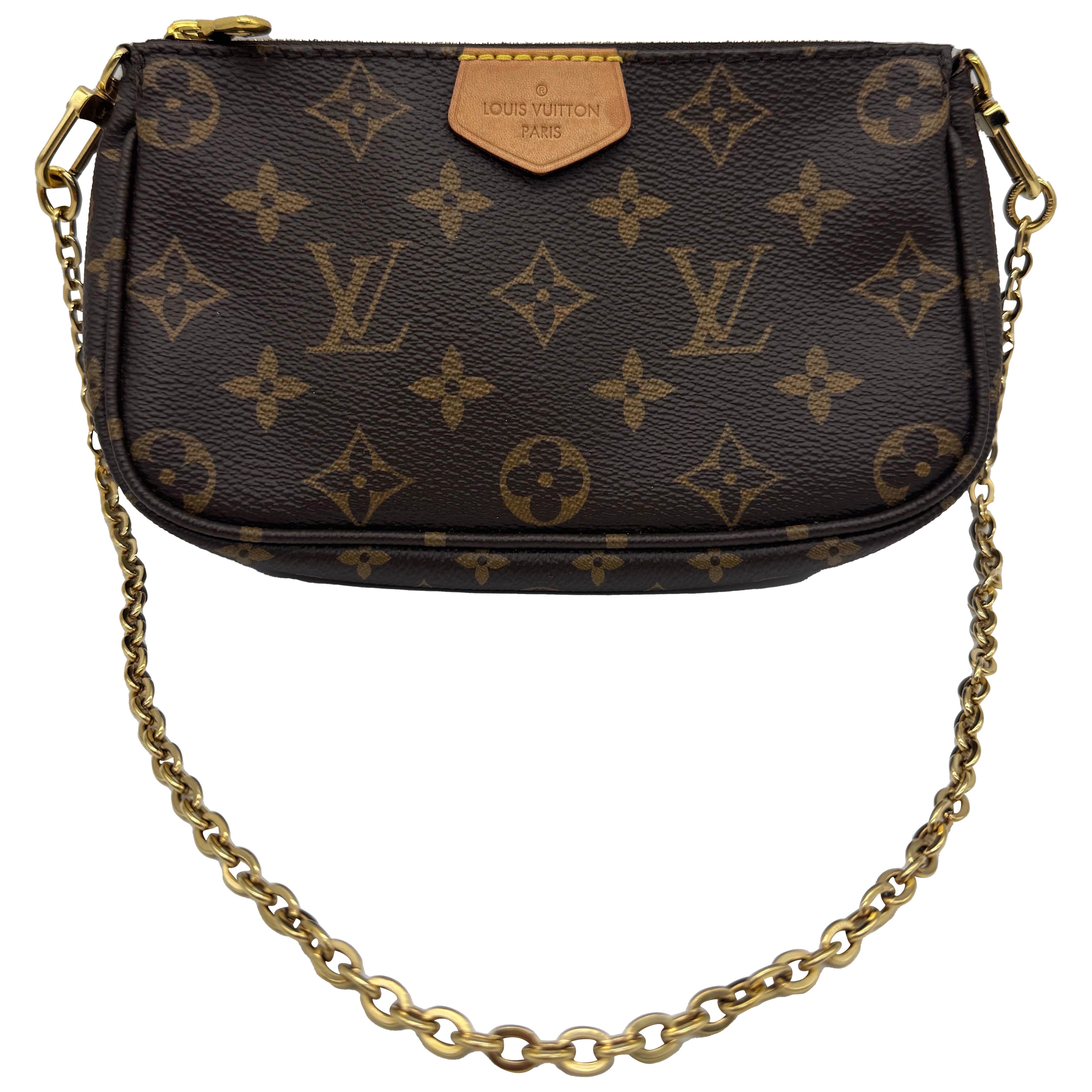Louis Vuitton Pochette Gold Chain  Monogram Canvas For Sale